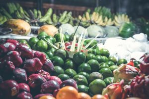 close-up-photography-of-green-and-red-fruit-lot-1465812 (1)